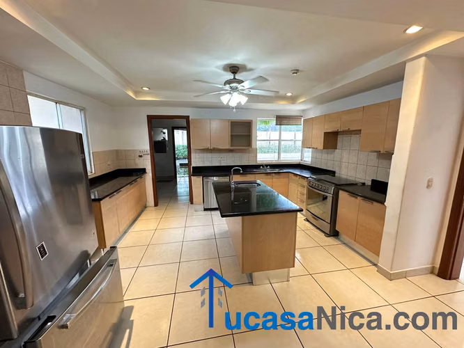 Casa grande en condominio top en las cumbres - Imagen 13