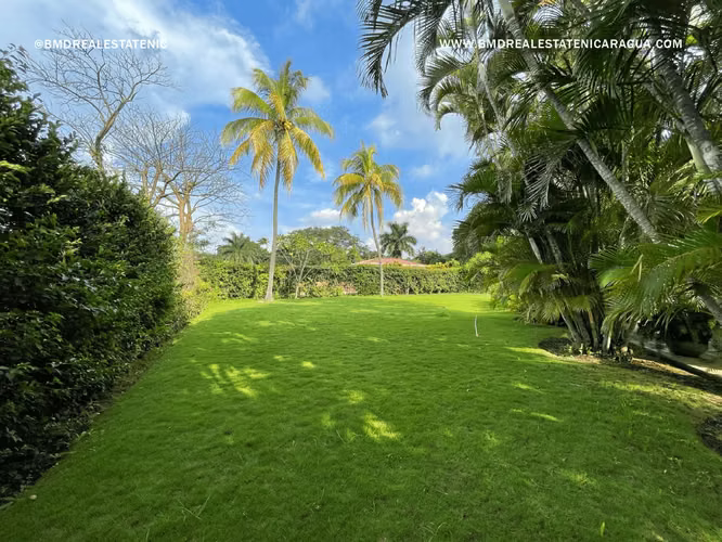 Descubre esta exclusiva residencia ubicada en el km 12.5 de Carretera Sur 0511