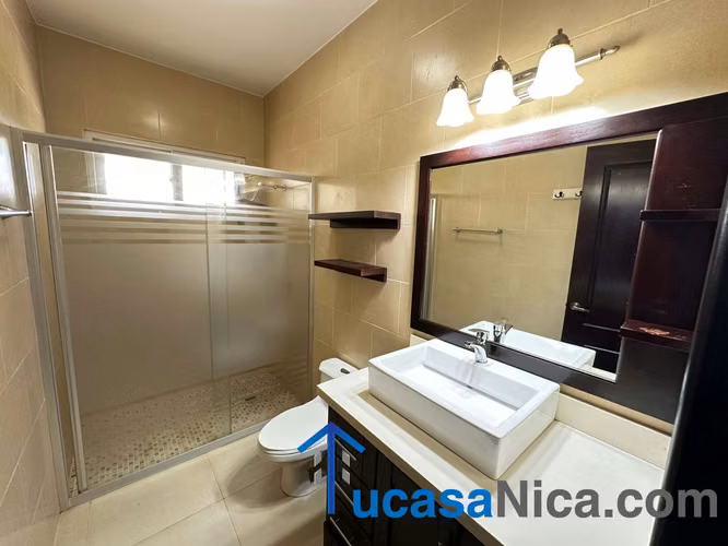 >Rento casa Moderna en las colinas - Imagen 8