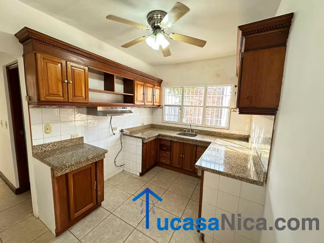 Rento casa con piscina en las colinas privada - Imagen 6