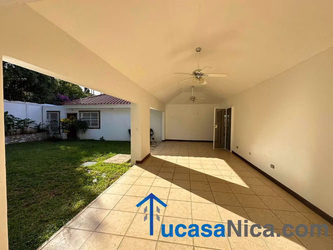 Rento casa con piscina en las colinas privada - Imagen 2