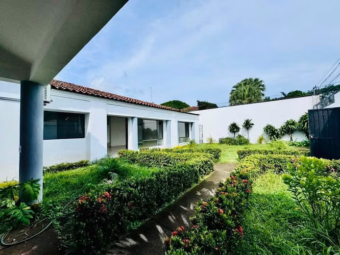 Casa Moderna en santo domingo privada con piscina - Imagen 10