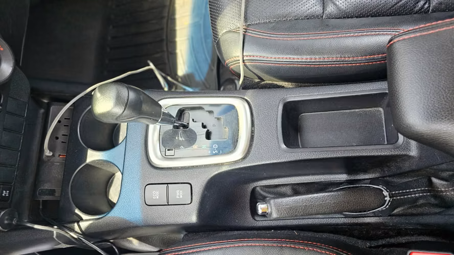 Venta Camioneta Hilux SR 2022 AUTOMATICA - Imagen 4