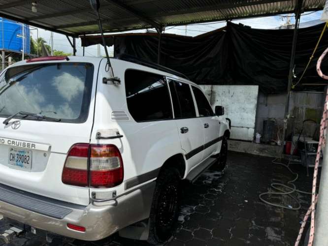 Land Cruiser