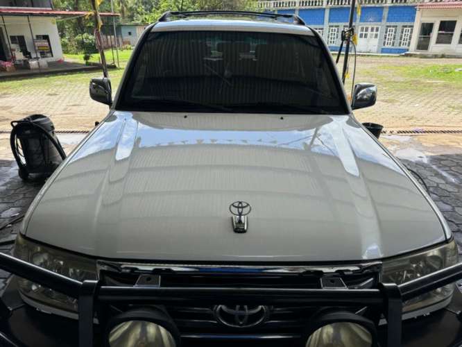Land Cruiser