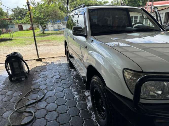 Land Cruiser