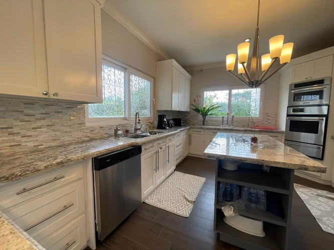 Venta de casa moderna en Carretera Sur, km 14 Carretera Sur