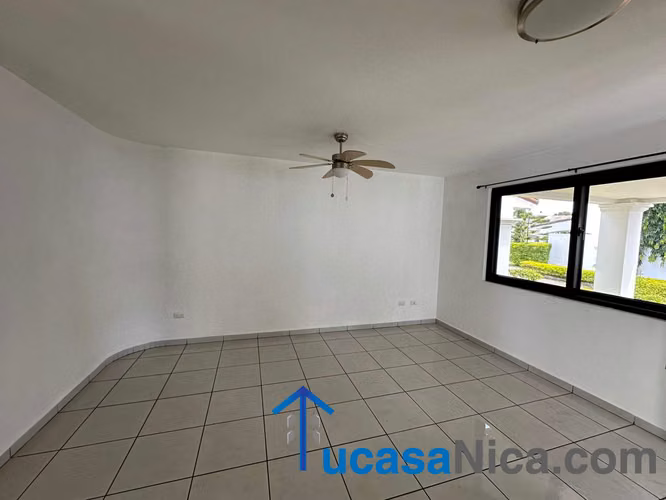 Condominio privado con piscina comunal ,,, moderno - Imagen 8