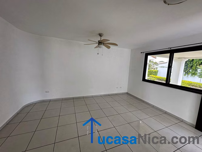 Condominio privado con piscina comunal ,,, moderno - Imagen 3