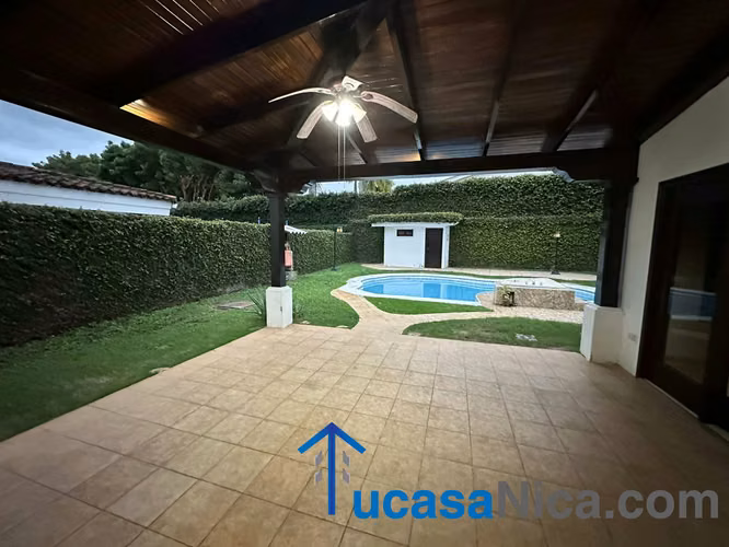 casa con piscina en las colinas 6 habitaciones con sus baños - Imagen 4