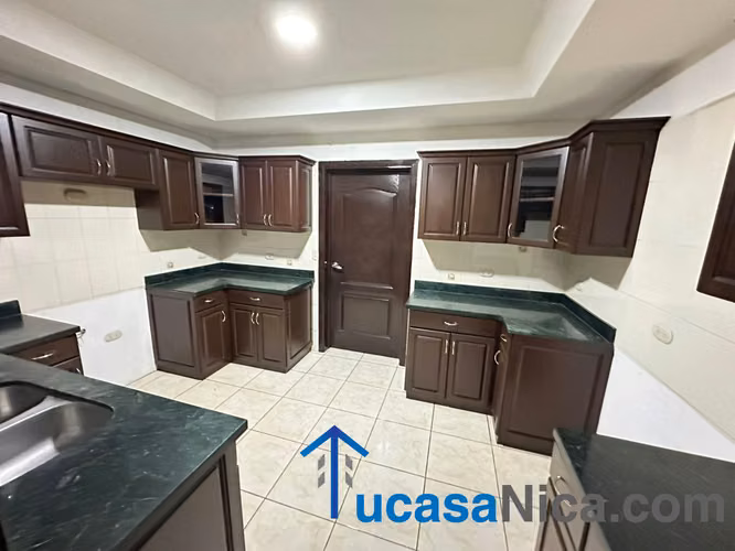 casa con piscina en las colinas 6 habitaciones con sus baños - Imagen 6