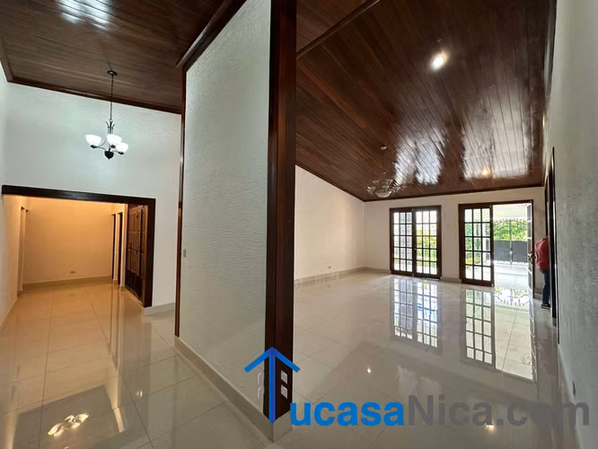 Santo Domingo casa con piscina sin muebles 4 habitaciones
