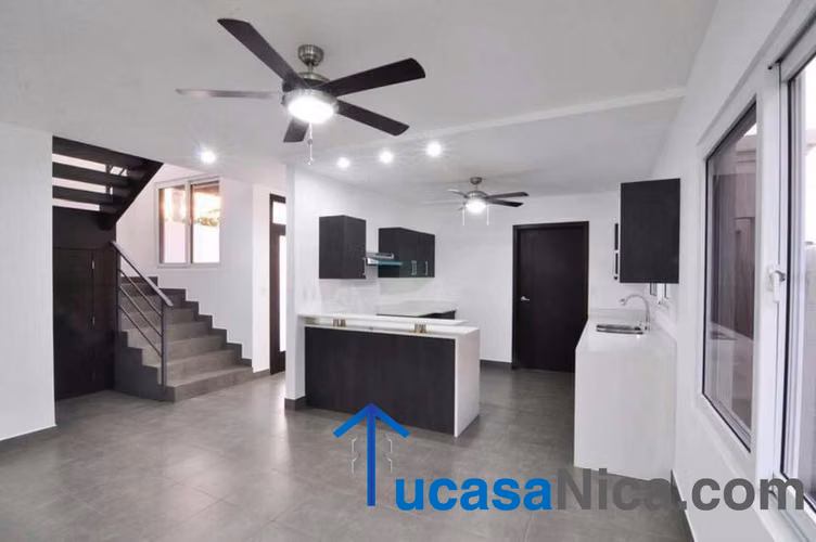 Vendo y rento casa con acabados primera - Imagen 10