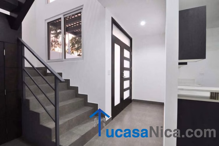 Vendo y rento casa con acabados primera - Imagen 11