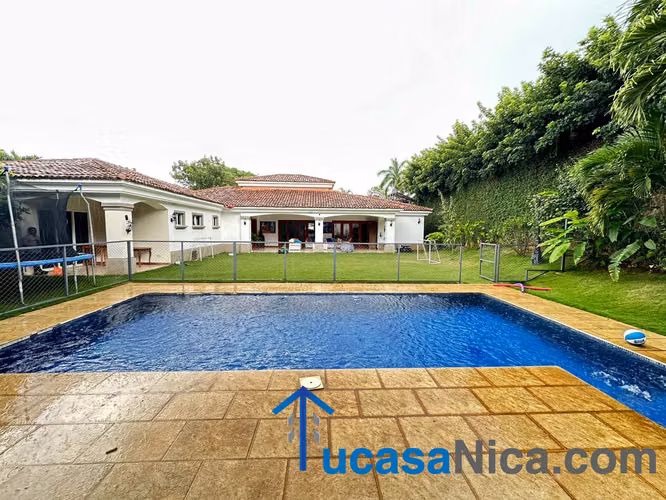 Casa grande en santo domingo preciosa - Imagen 2