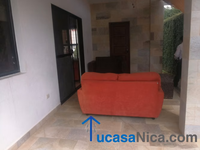 Rento en las colinas casa de 4 habitaciones con 3.5 baños grande - Imagen 3