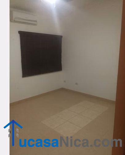 Rento en las colinas casa de 4 habitaciones con 3.5 baños grande - Imagen 18