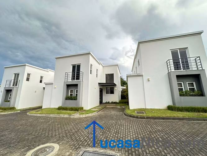 Elegancia de vivienda con acabados Moderno - Imagen 2