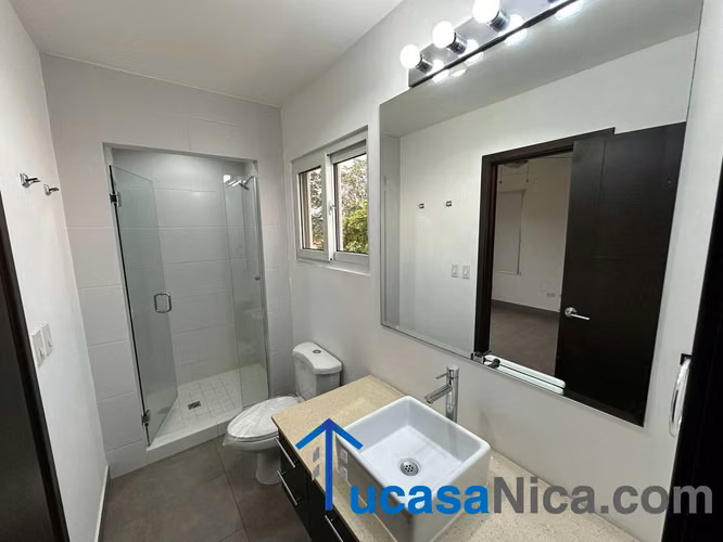 Elegancia de vivienda con acabados Moderno - Imagen 5