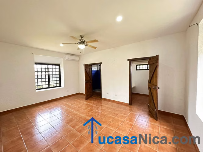 Casa Estilo Quinta en santo domingo .