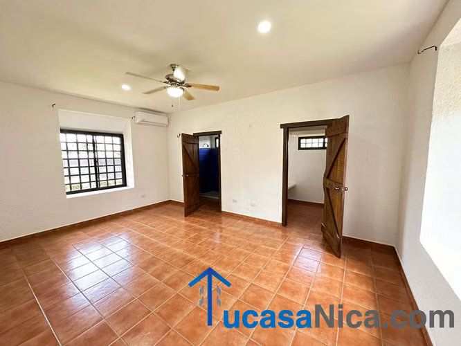 Casa Estilo Quinta en santo domingo .