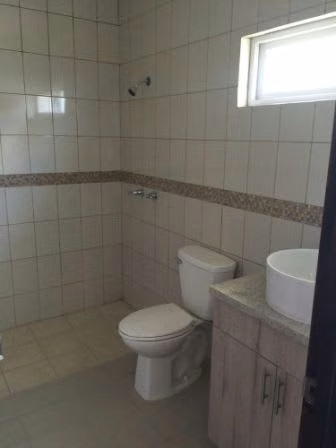 Cerca de las colinas - Imagen 11