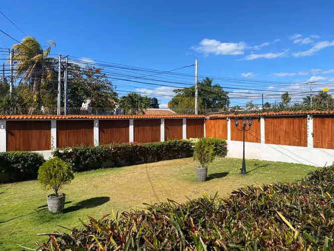 Espaciosa Residencia en Renta en Las Colinas, Managua - Imagen 10