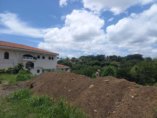 Terreno en venta Villa Fontana Sur con estudio de suelo para construir - Imagen 6