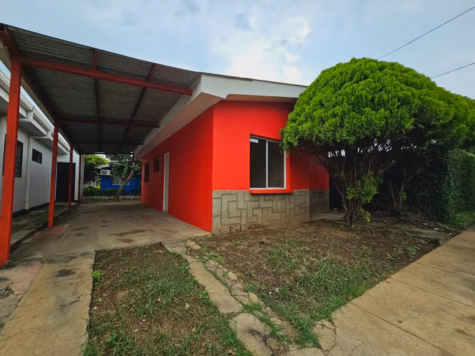 Venta de acogedora casa en vistas del Momotombo