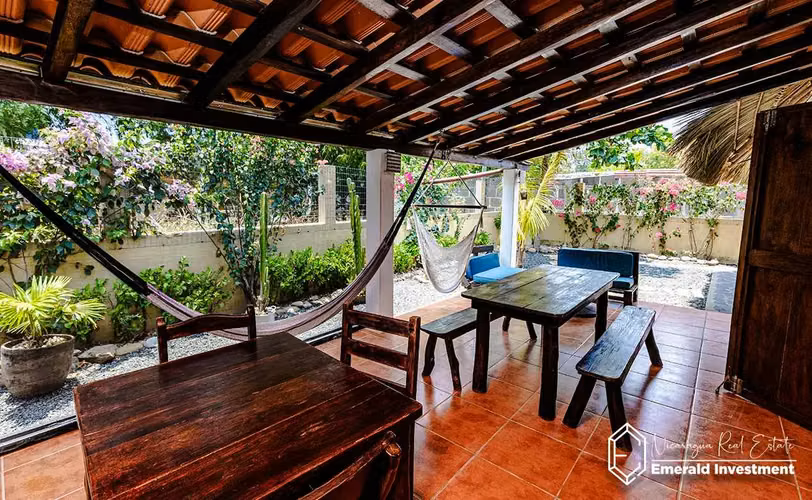 Commercial Beach Guesthouse in Playa Guasacate - Vibra Guesthouse - Imagen 10
