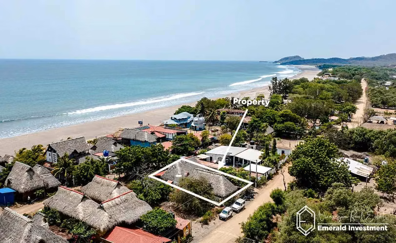 Commercial Beach Guesthouse in Playa Guasacate - Vibra Guesthouse - Imagen 2