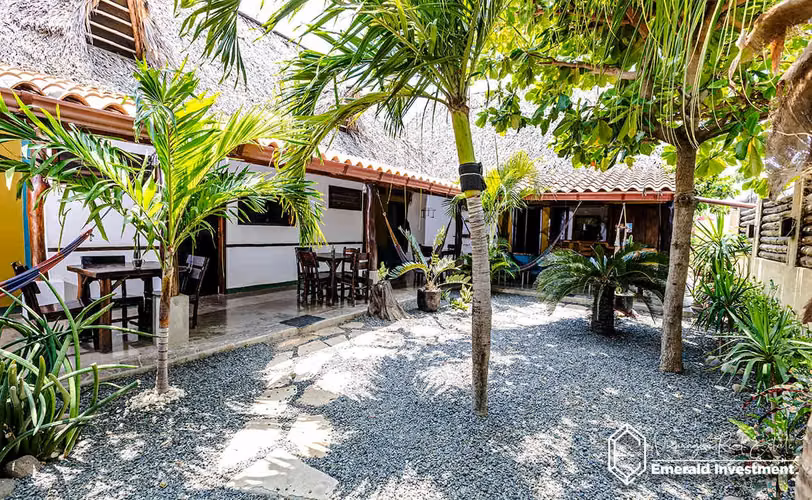 Commercial Beach Guesthouse in Playa Guasacate - Vibra Guesthouse - Imagen 5