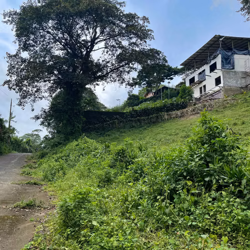 Venta de Antigua Finca Cafetalera en Las Nubes, El Crucero