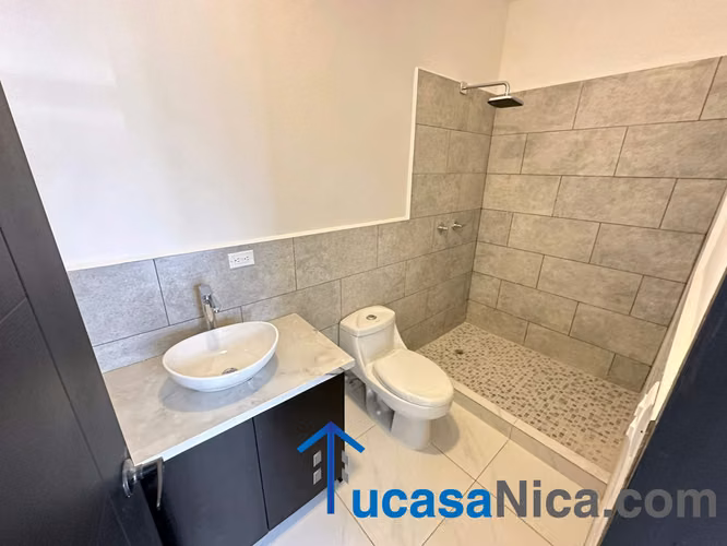 Nueva a estrenar en condominio Con piscina comunal - Imagen 11