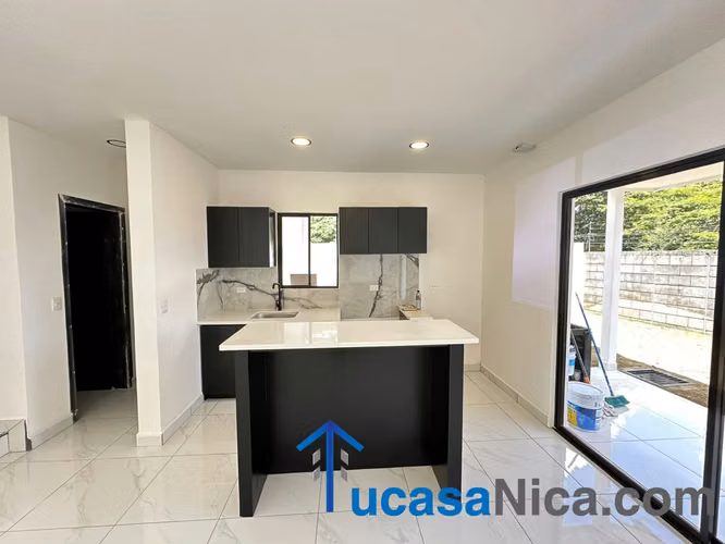 Nueva a estrenar en condominio Con piscina comunal - Imagen 9