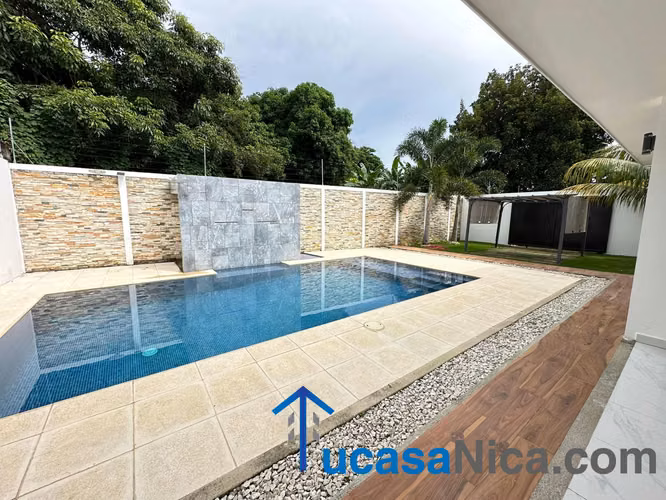 New for brand new Modern House with pool without furniture