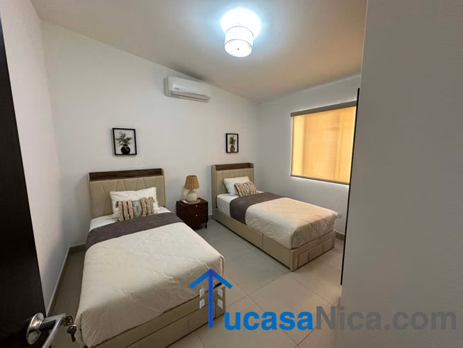 Renta Moderna Casa Con o sin Muebles