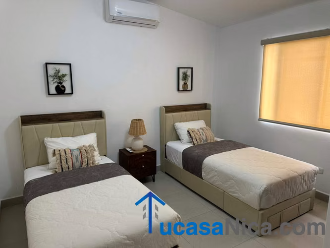 Renta Moderna Casa Con o sin Muebles