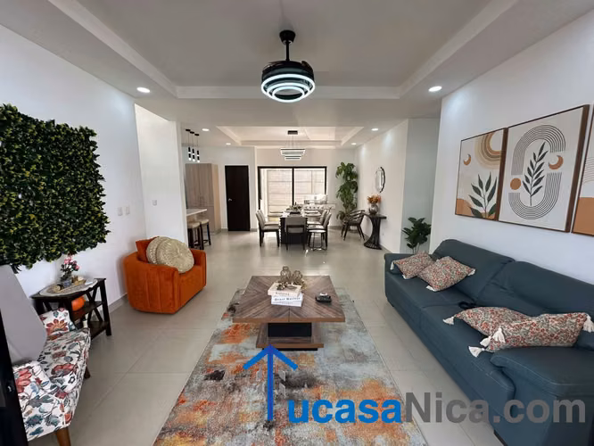 Renta Moderna Casa Con o sin Muebles