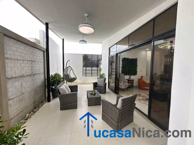 Renta Moderna Casa Con o sin Muebles