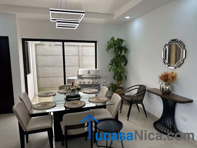 Renta Moderna Casa Con o sin Muebles