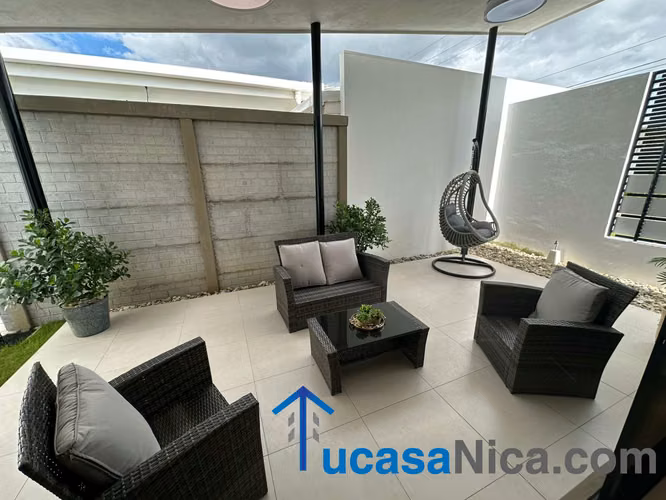 Renta Moderna Casa Con o sin Muebles