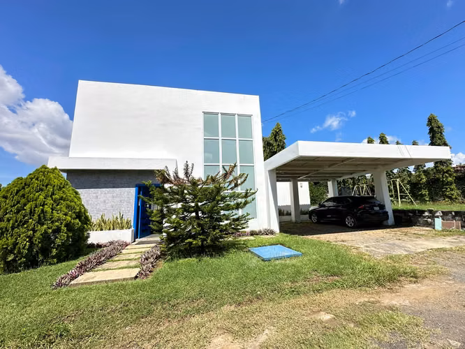 las colinas rento casa  con detalles industriales - Imagen 8