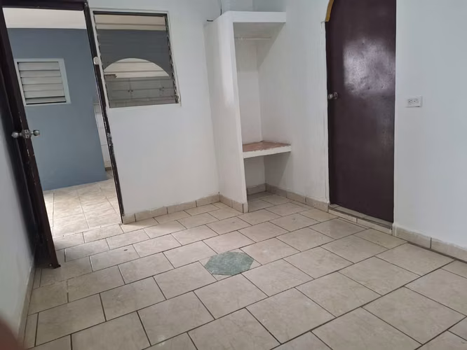 Vendo/ Renta de casa en Residencial Bolonia!  - Imagen 6