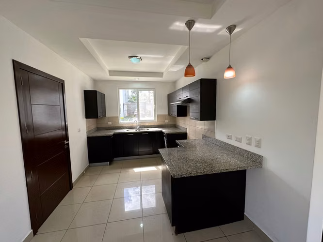 santo domingo casa moderna excelente ubicacion - Imagen 4
