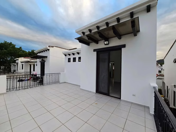 FP  ¡Casa en venta o renta en El Cortijo de la Sierra!  - Imagen 2
