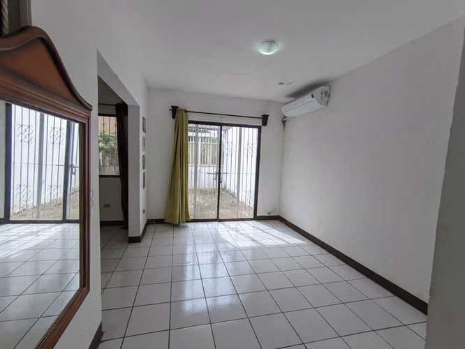 FP< ¡Tu Nuevo Hogar de Ensueño te Espera en Las Colinas U$135,000!