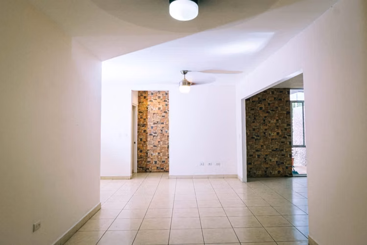 FP>¡Vive en una hermosa casa esquinera con todas las comodidades que necesitas! - Imagen 6