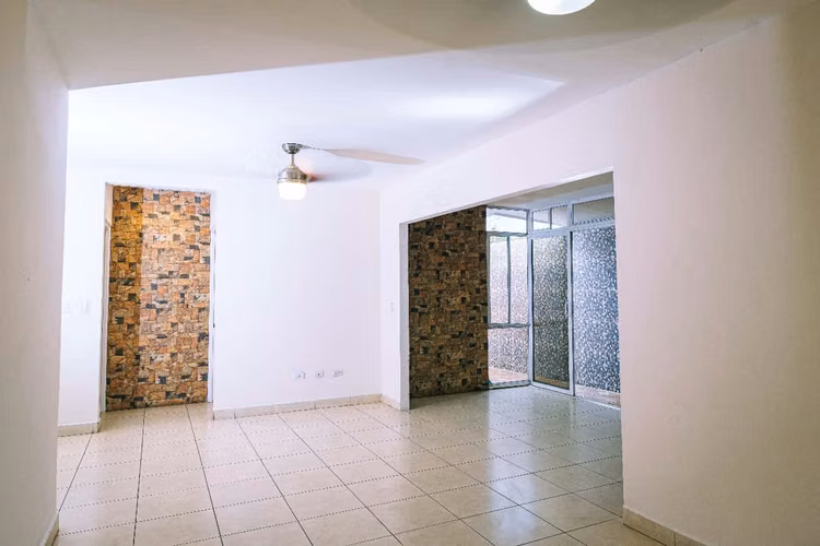FP>¡Vive en una hermosa casa esquinera con todas las comodidades que necesitas! - Imagen 5