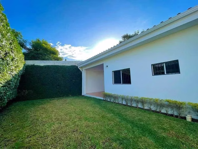 FP ¡Gran Oportunidad! Se Vende Hermosa Casa en Residencial Santa Helena 